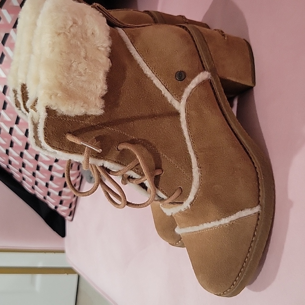 Womens ugg boots